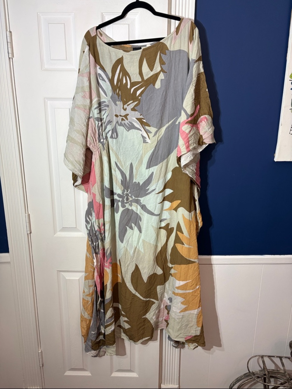 Saachi Floral Rayon Crepe Kaftan - Gray/ multi-colored - ONE SIZE - NEW - Picture 9 of 9